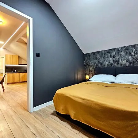 Na 102 Dwupokojowe Апартаменты *