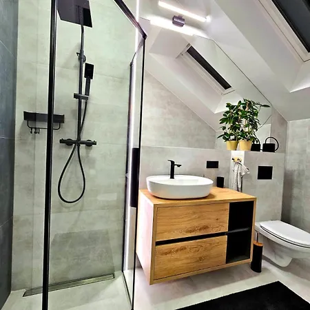 Na 102 Dwupokojowe Апартаменты Илава